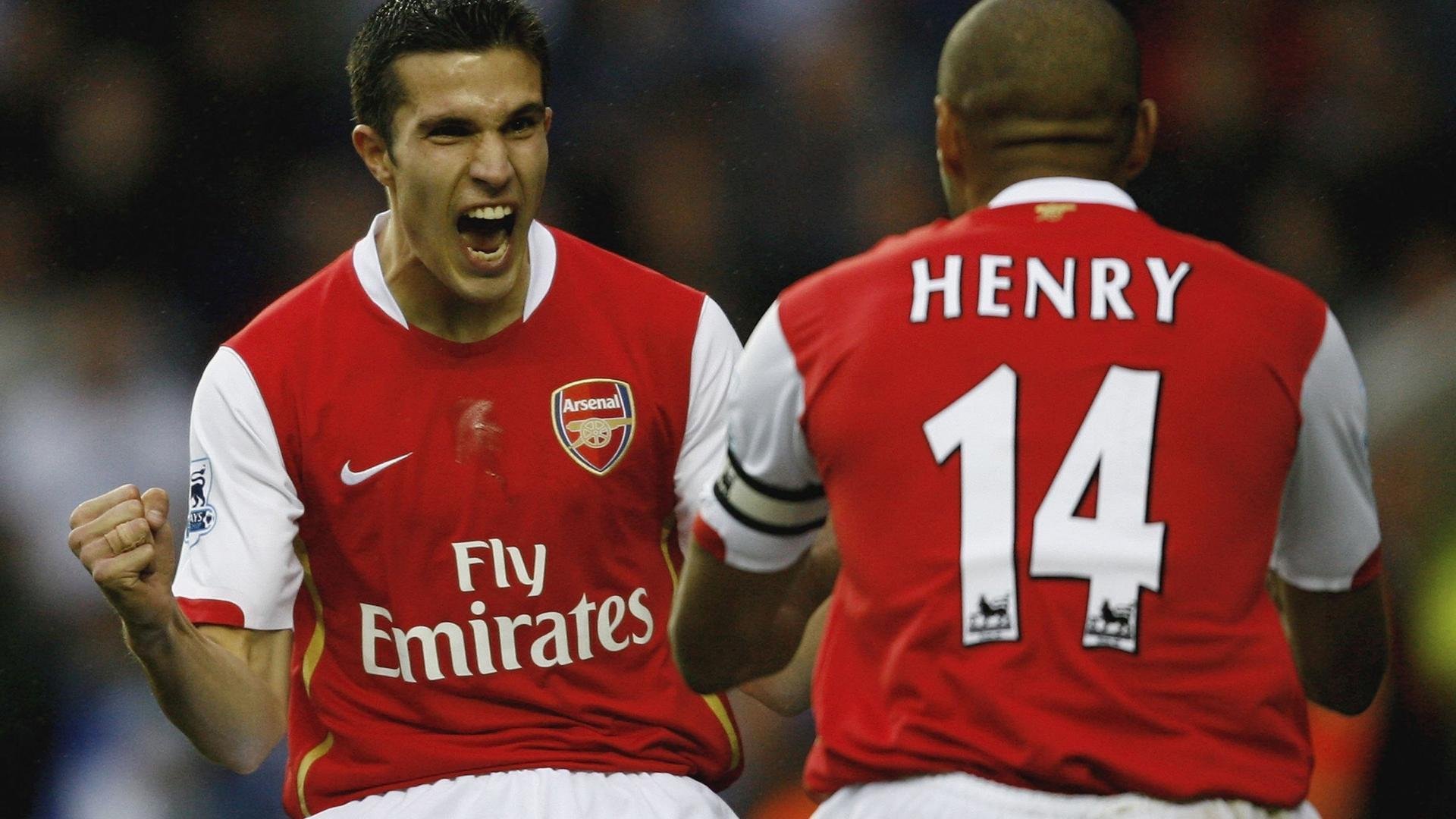 快船防守轮转到位成功逼迫对手失误,谁是快船更好的防守球员