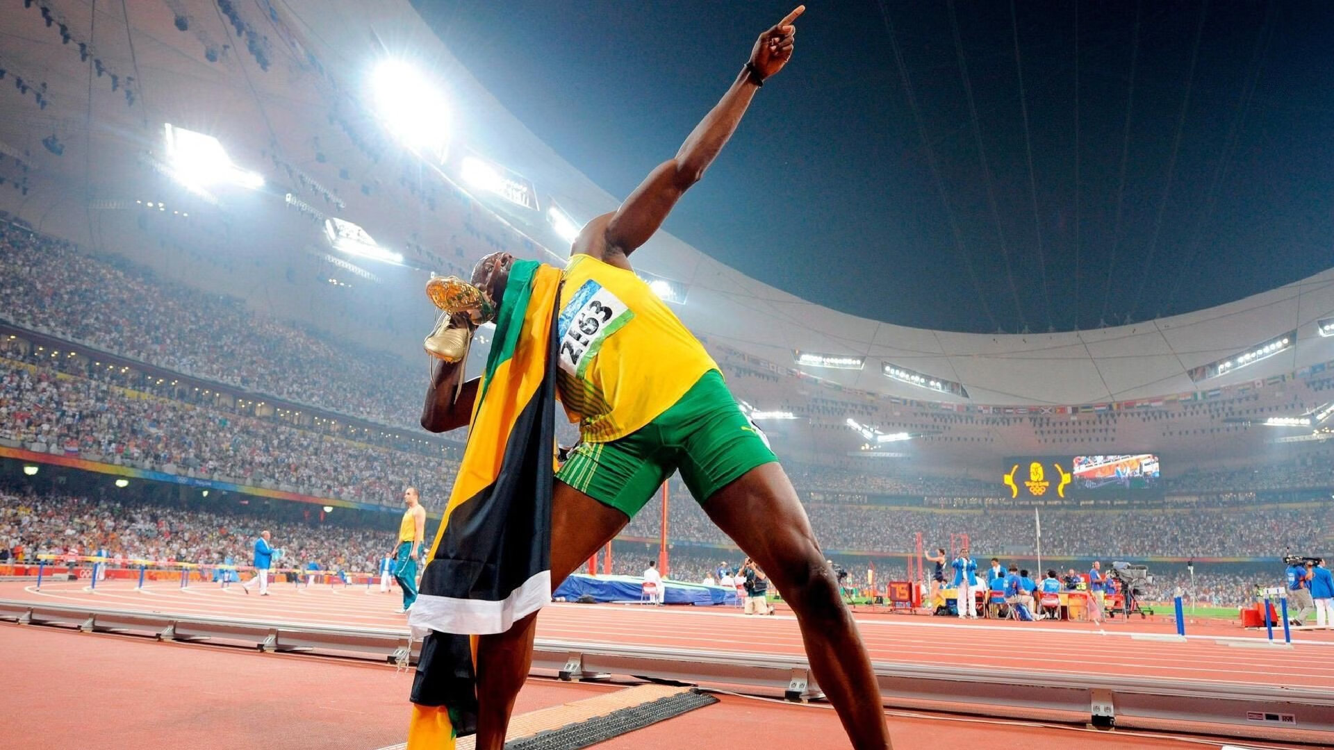 戴维·帕特森全场的视野与领导能力,让袋鼠队在橄榄球锦标赛中保持竞争力