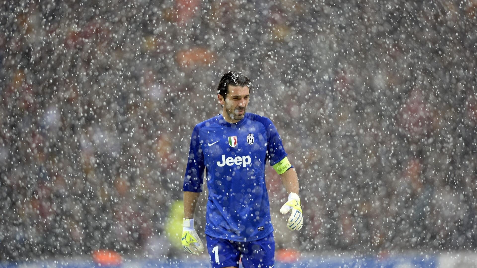 军训献血得假? 校方回应:一切从自愿出发,献血对军检有影响吗